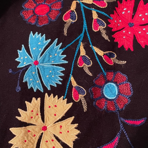 🧥 Alex Kim Black Jacket w/Bright Floral Appliqués & Embroidery. Size Medium. 🧥 - Picture 14 of 16